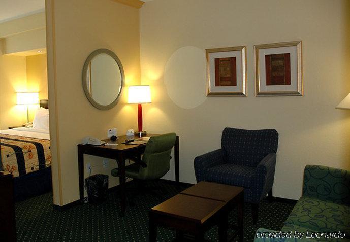 Springhill Suites Prince Frederick Εξωτερικό φωτογραφία
